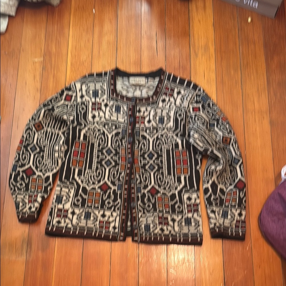 Geometric Patterned Sweater - Black and Red